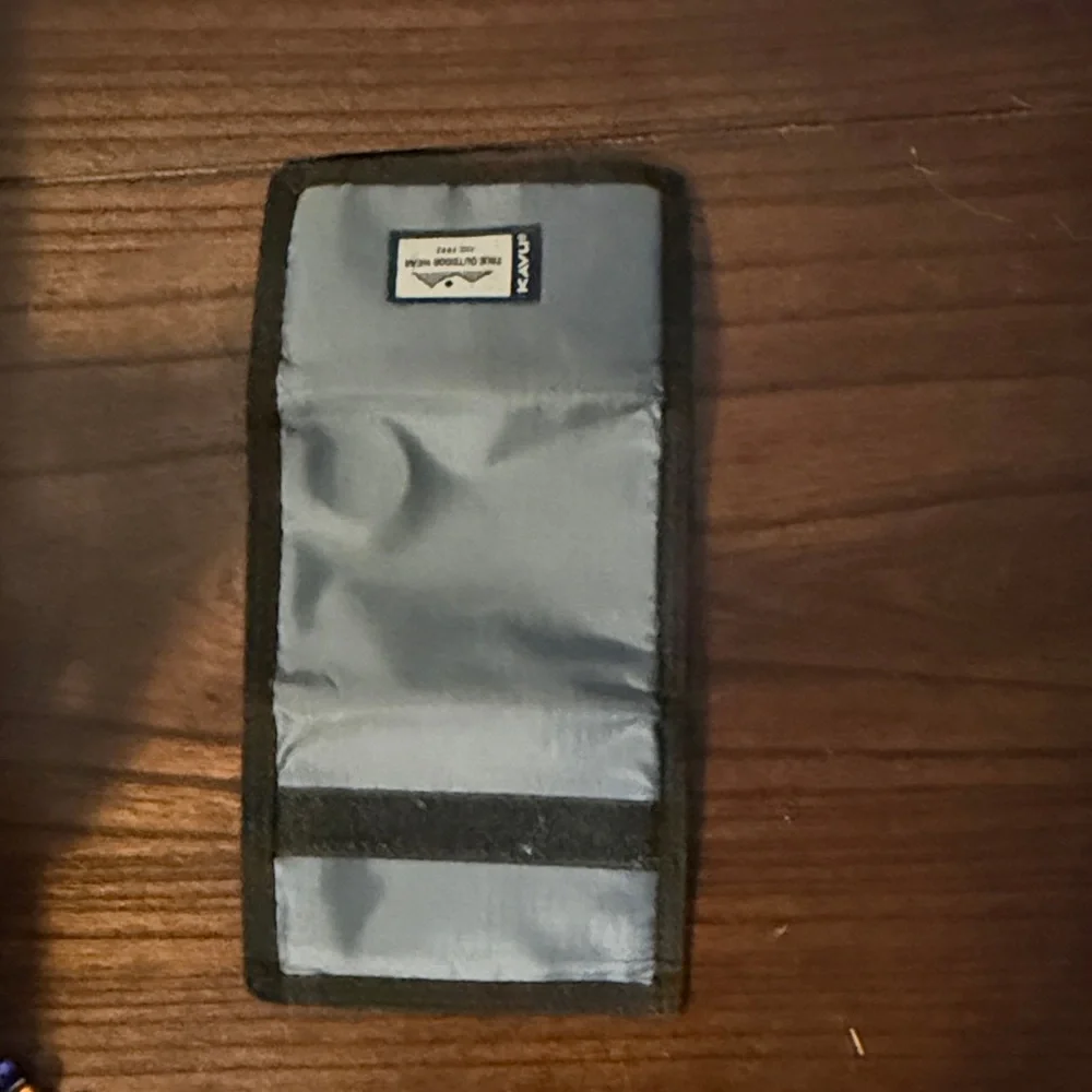 Kavu Black and Gray Outdoor Wallet